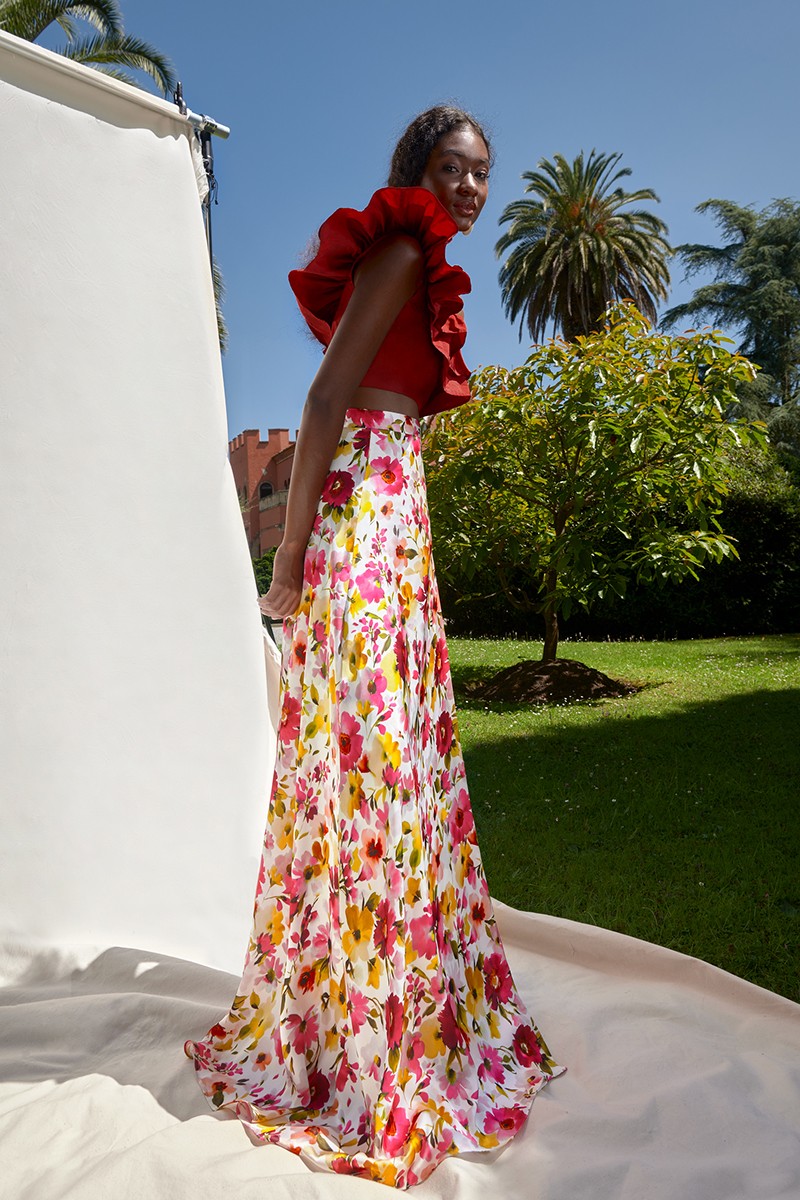 comprar top corto asimetrico con doble volante en  tafeta burdeos para invitadas a bodas de verano, bautizo, comunion, fiesta, apparentia