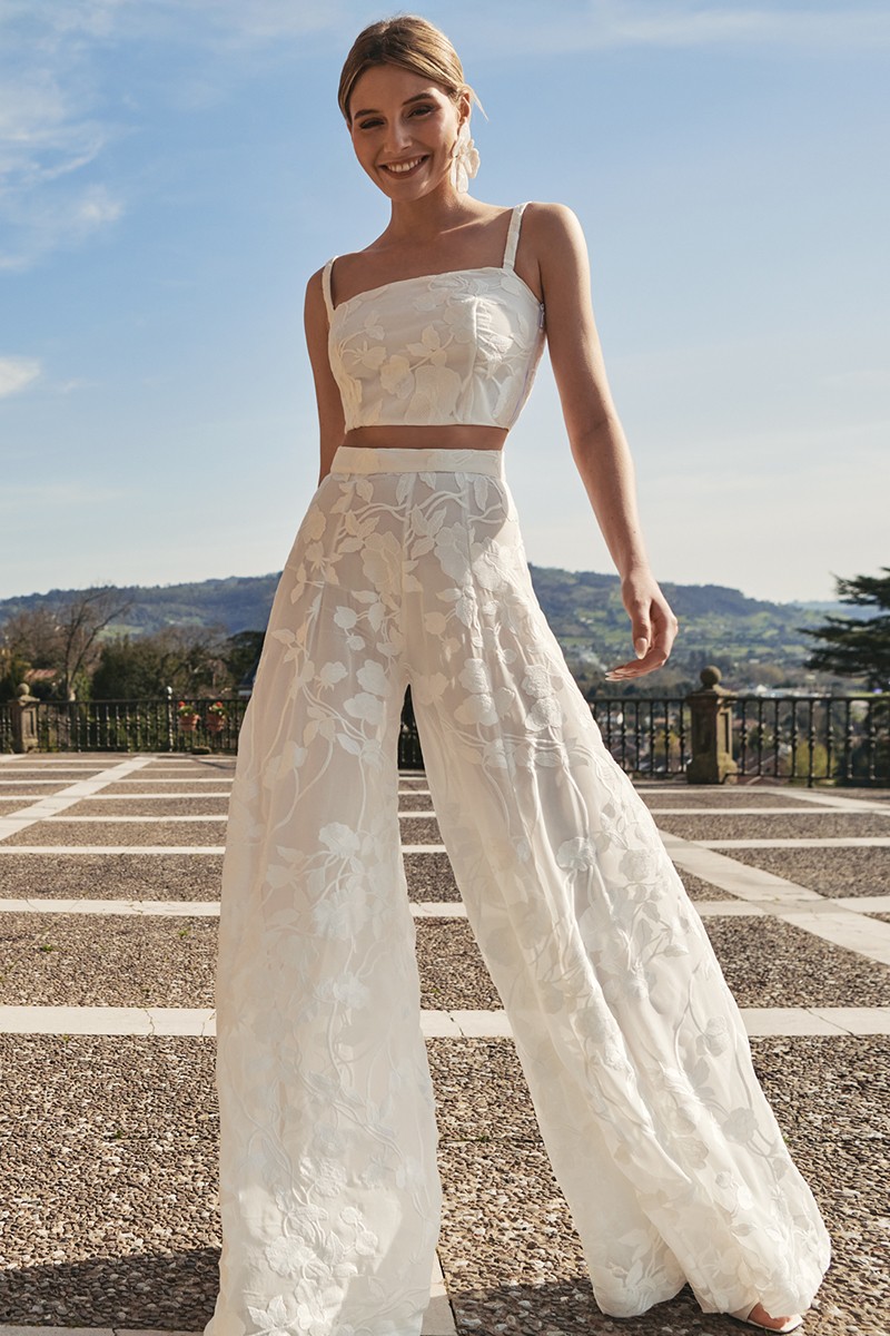 comprar online Top corto tirantes gasa bordada blanca para novia, mama de comunion, bautizo, fiesta boho chic.