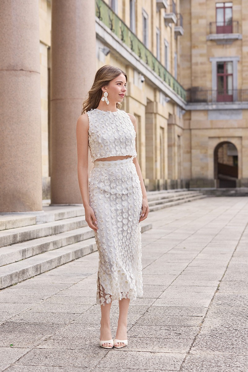 conjunto blanc roto falda tul bordado con dibujo de organza en relieve para novia, segundo vestido, fiesta, evento, gala, mama de comunión,  bautizo
