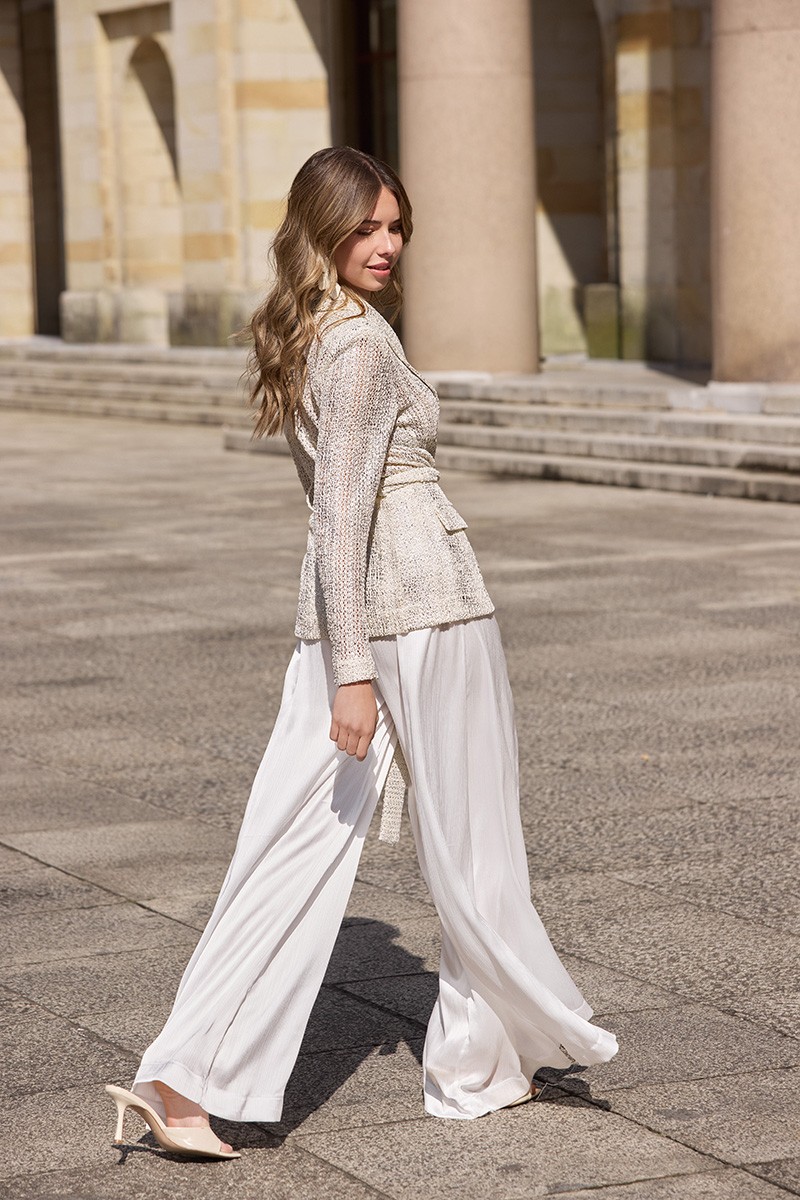 blazer calada blanco y plata blazer cuello esmoquin, boda civil, madre de comunion, bautizo, fondo de armario
